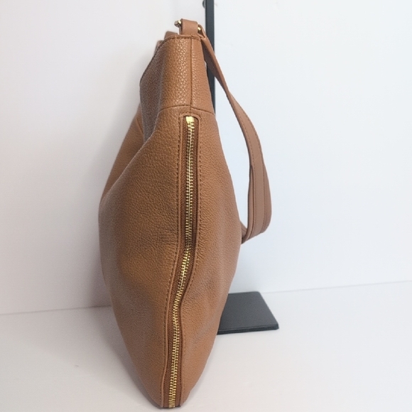 Tory Burch Ivy Hobo Bag - Picture 5 of 16